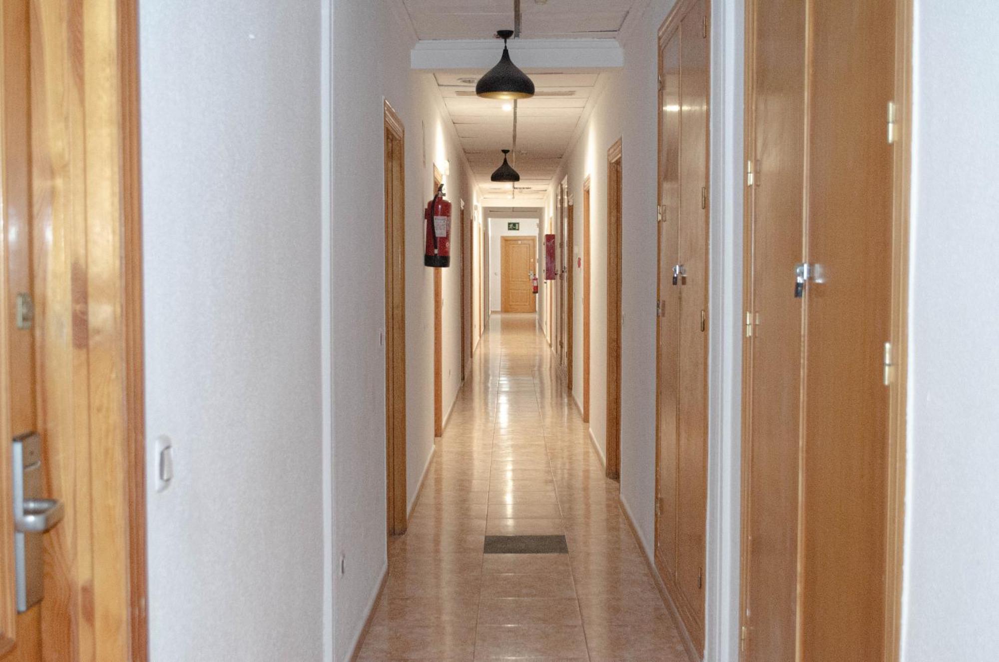 Hostal Gran Via Levante Torrevieja Exterior photo